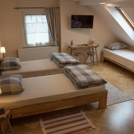 Bed & Breakfast Dvorec 3*