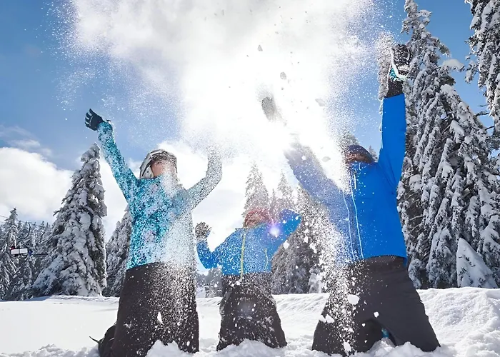 Dvorec Bed & Breakfast 3*