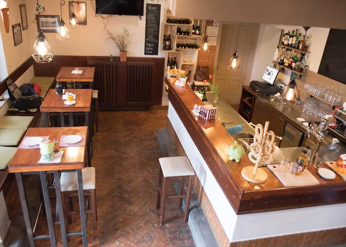 Dvorec Bed & Breakfast