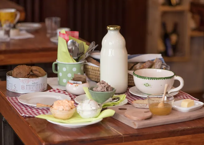 Dvorec Bed & Breakfast 3*