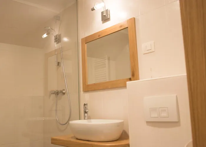 Dvorec Bed & Breakfast Petrovce